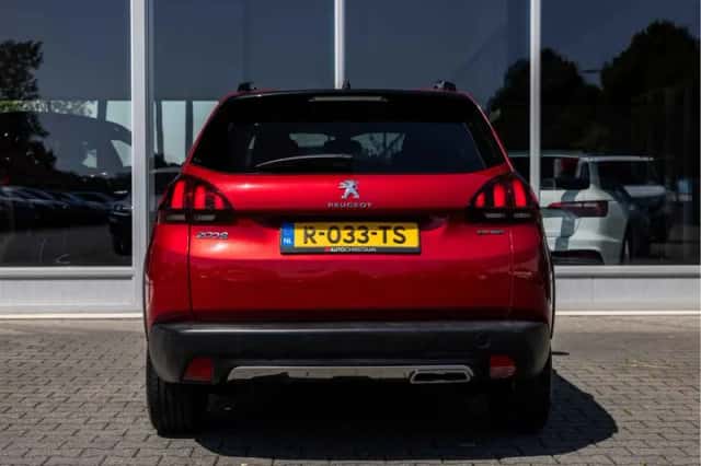 Peugeot 2008 (2018) thumbnail 5