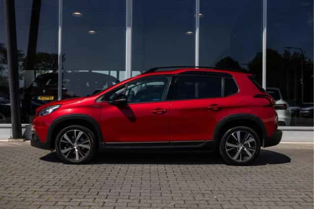 Peugeot 2008 (2018) thumbnail 6