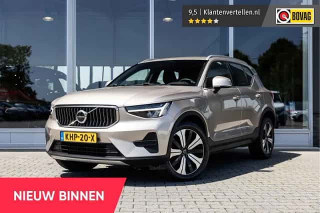 Volvo XC40 (2022) thumbnail 1