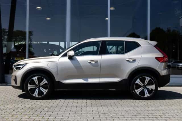 Volvo XC40 (2022) thumbnail 6
