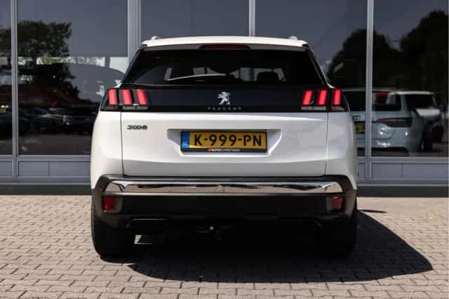 Peugeot 3008 (2017) thumbnail 5