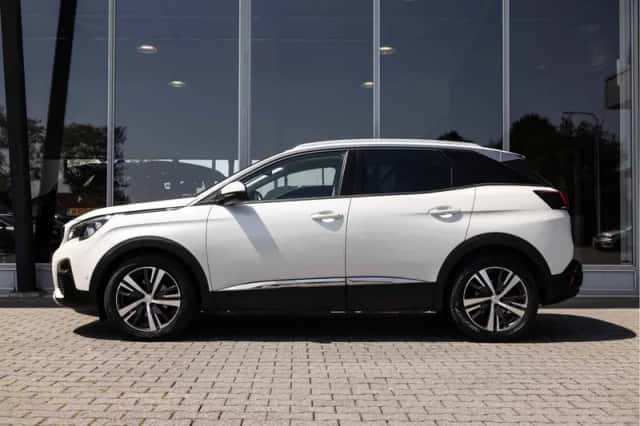 Peugeot 3008 (2017) thumbnail 6