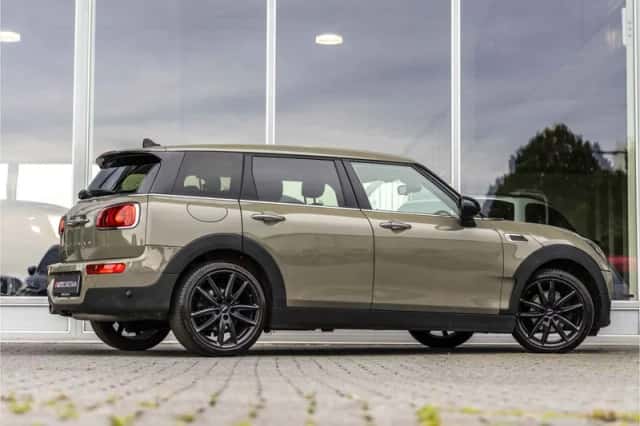 MINI Clubman (2019) thumbnail 3