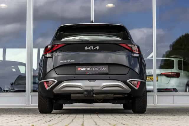Kia Sportage (2023) thumbnail 5