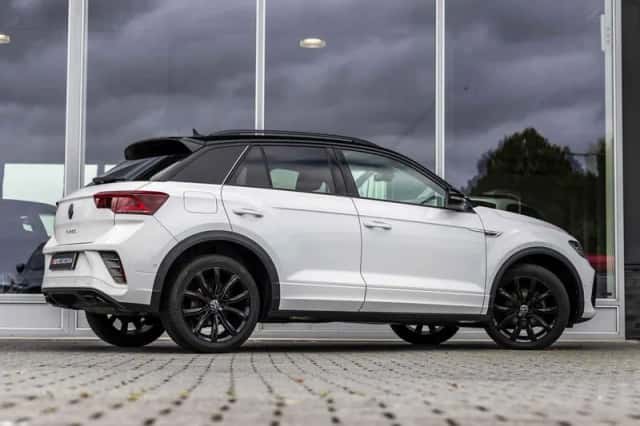 Volkswagen T Roc (2023) thumbnail 3
