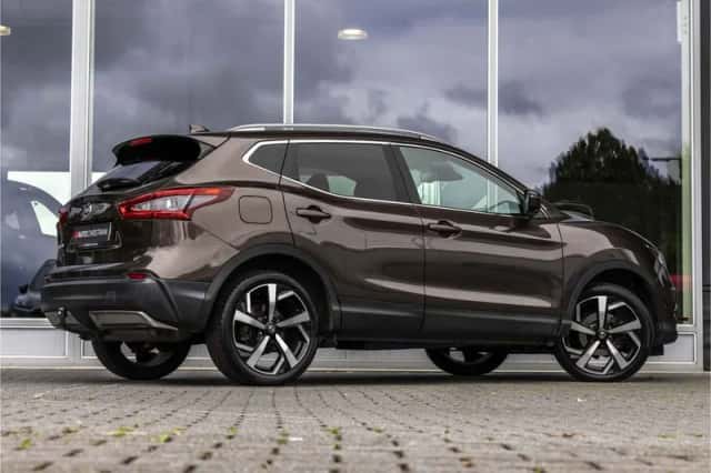 Nissan Qashqai (2017) thumbnail 3