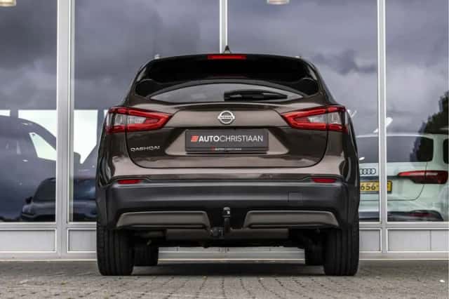 Nissan Qashqai (2017) thumbnail 5