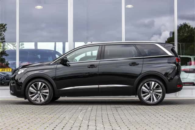 Peugeot 5008 (2018) thumbnail 6