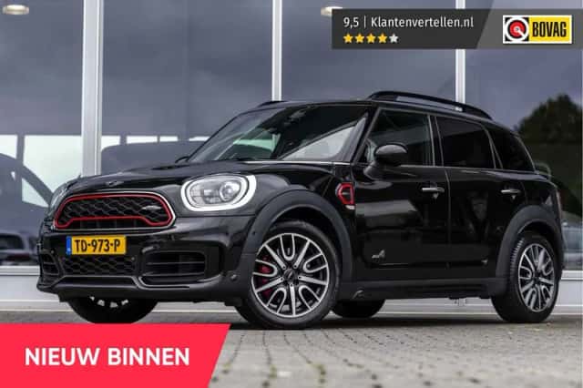 MINI Countryman (2018) thumbnail 2