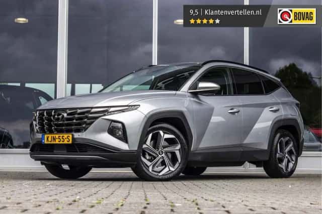 Hyundai Tucson (2022) thumbnail 2