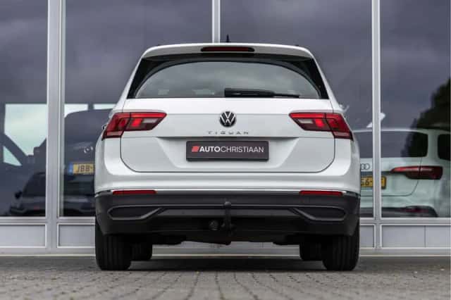 Volkswagen Tiguan (2021) thumbnail 5