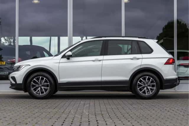 Volkswagen Tiguan (2021) thumbnail 6