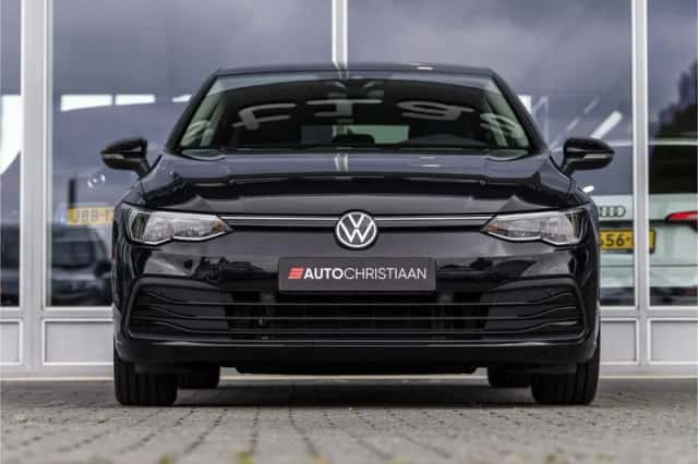Volkswagen Golf (2020) thumbnail 4
