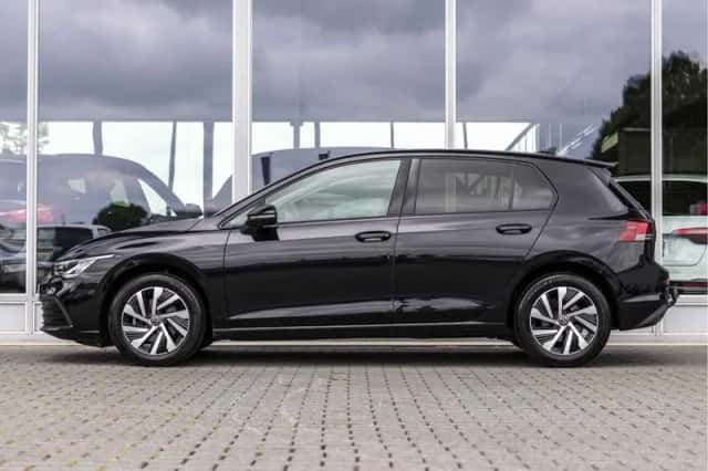 Volkswagen Golf (2020) thumbnail 6