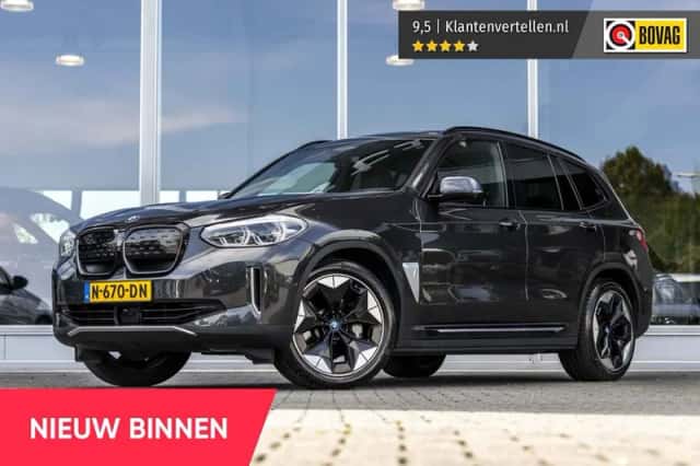BMW iX3 (2021) thumbnail 2