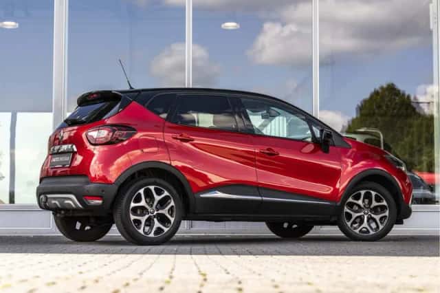 Renault Captur (2017) thumbnail 3