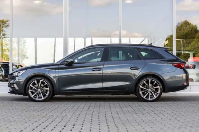 SEAT Leon (2021) thumbnail 6