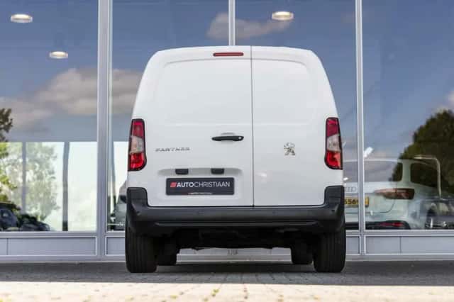 Peugeot Partner (2021) thumbnail 5