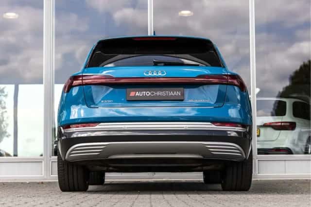 Audi e-tron (2019) thumbnail 5
