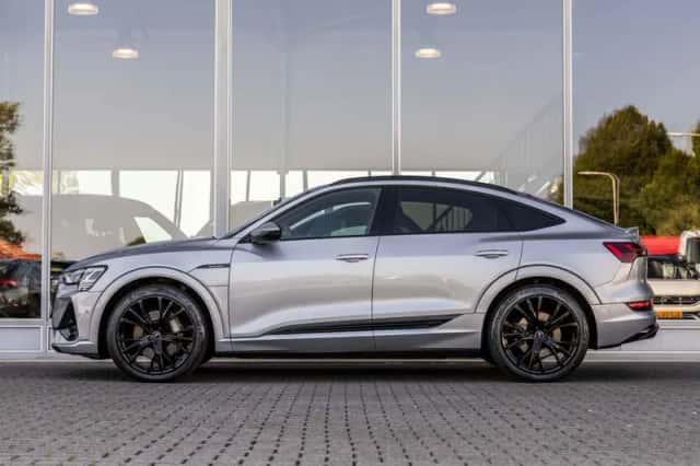 Audi e-tron (2020) thumbnail 6