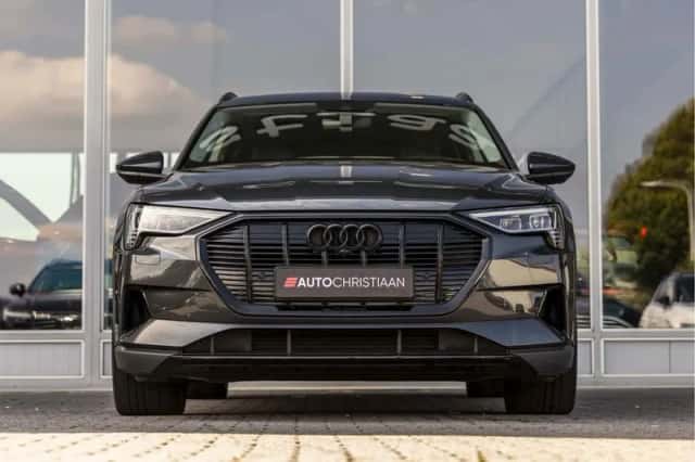 Audi e-tron (2020) thumbnail 4