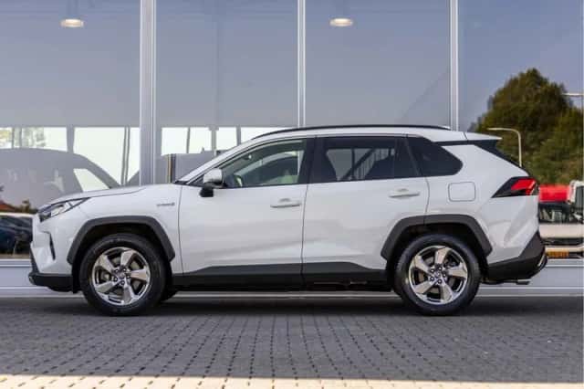 Toyota RAV4 (2020) thumbnail 6
