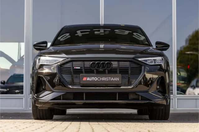 Audi e-tron (2022) thumbnail 4
