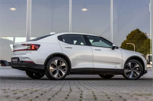 Polestar 2 (2023) thumbnail 3
