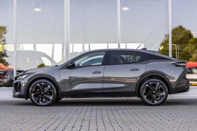 Peugeot 408 (2025) thumbnail 6