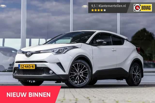 Toyota C Hr (2018) thumbnail 2