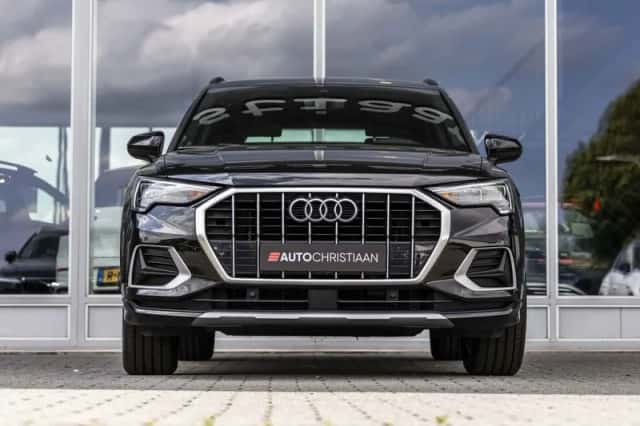 Audi Q3 (2019) thumbnail 4