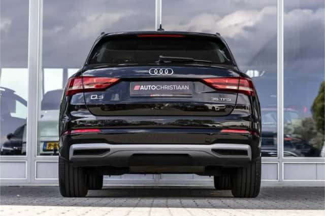 Audi Q3 (2019) thumbnail 5