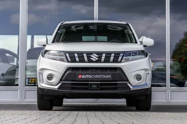 Suzuki Vitara (2022) thumbnail 4