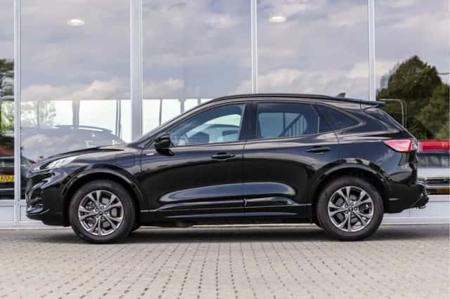 Ford Kuga (2021) thumbnail 6