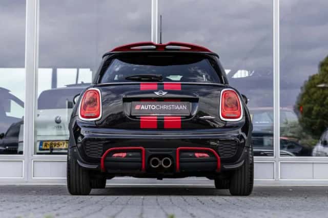 MINI Cooper (2018) thumbnail 5