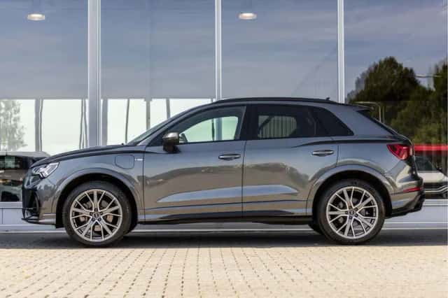 Audi Q3 (2022) thumbnail 6