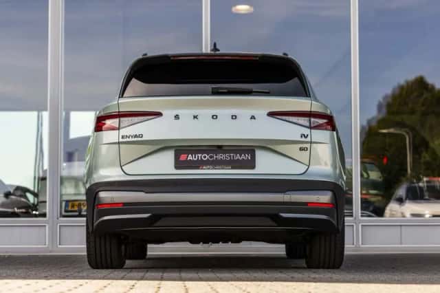 Škoda Enyaq (2023) thumbnail 5