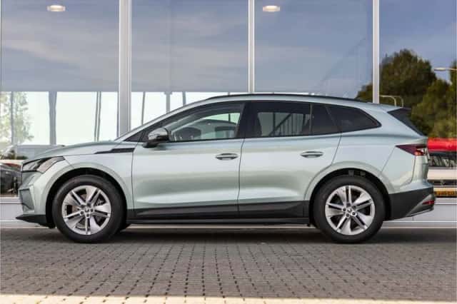 Škoda Enyaq (2023) thumbnail 6