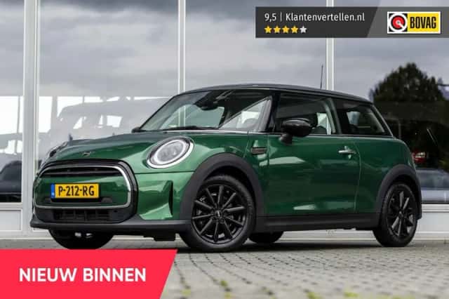 MINI Cooper (2022) thumbnail 1