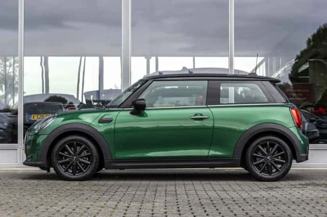 MINI Cooper (2022) thumbnail 6