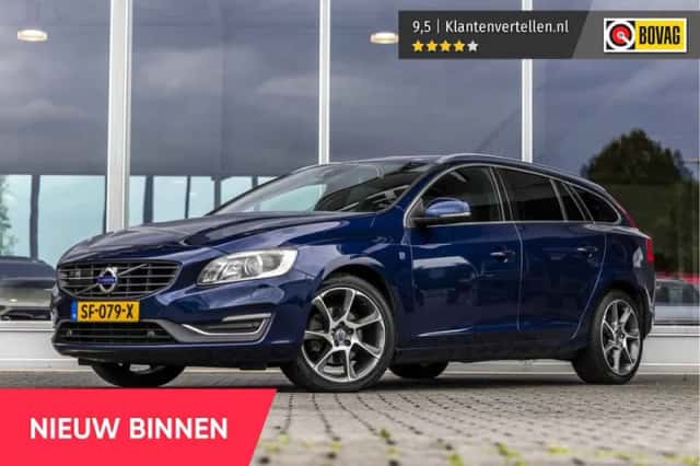 Volvo V60 (2015) thumbnail 1