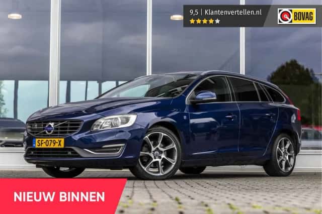 Volvo V60 (2015) thumbnail 2