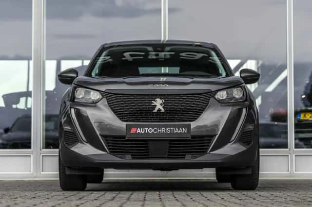 Peugeot 2008 (2021) thumbnail 4