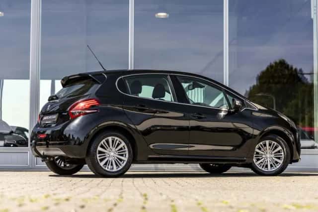 Peugeot 208 (2017) thumbnail 6