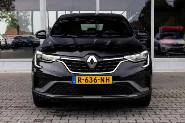 Renault Arkana (2022) thumbnail 4