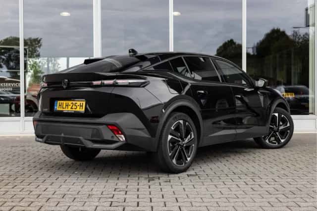 Peugeot 408 (2025) thumbnail 3