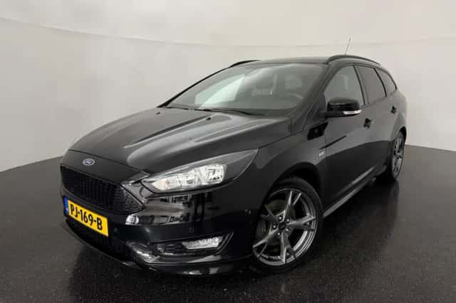 Ford Focus (2017) thumbnail 1