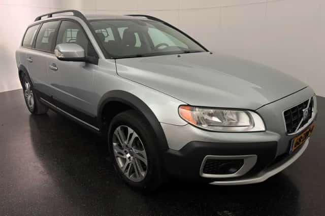 Volvo XC70 (2009) thumbnail 3
