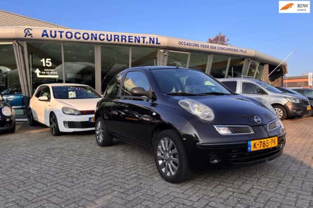 Nissan Micra (2010) thumbnail 1