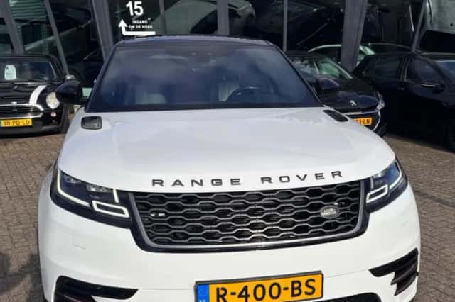 Land Rover Range Rover Velar (2017) thumbnail 4